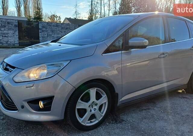 Серый Форд Си-Макс, объемом двигателя 1.6 л и пробегом 267 тыс. км за 7999 $, фото 3 на Automoto.ua