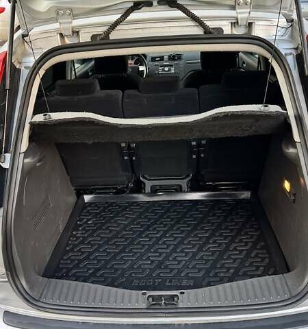 Сірий Форд Сі-Макс, об'ємом двигуна 1.75 л та пробігом 187 тис. км за 7700 $, фото 13 на Automoto.ua