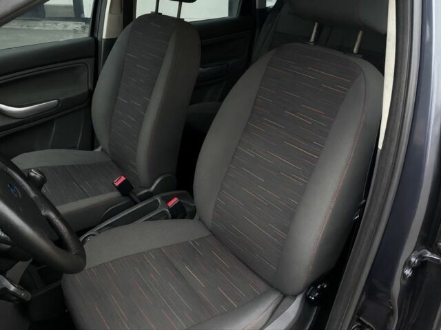 Сірий Форд Сі-Макс, об'ємом двигуна 1.6 л та пробігом 207 тис. км за 5700 $, фото 14 на Automoto.ua