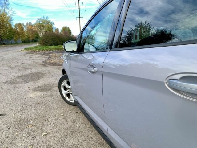 Сірий Форд Сі-Макс, об'ємом двигуна 1.6 л та пробігом 310 тис. км за 6500 $, фото 9 на Automoto.ua