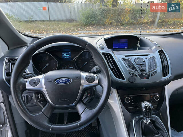 Серый Форд Си-Макс, объемом двигателя 1.56 л и пробегом 220 тыс. км за 7800 $, фото 14 на Automoto.ua