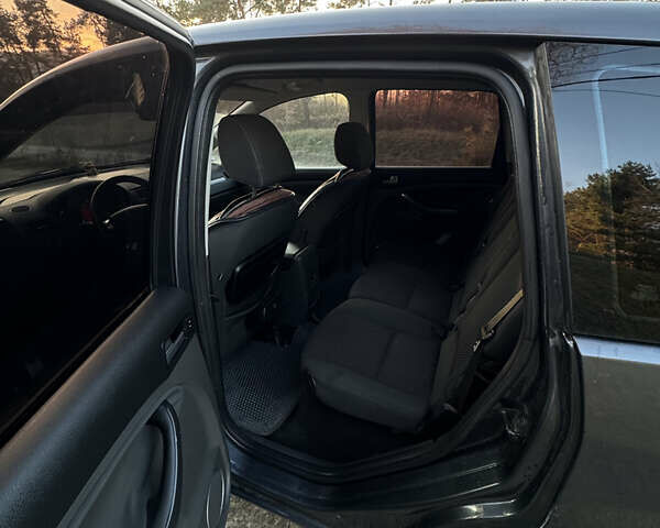 Сірий Форд Сі-Макс, об'ємом двигуна 1.6 л та пробігом 256 тис. км за 6700 $, фото 16 на Automoto.ua