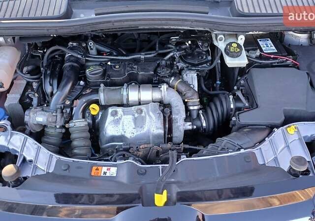 Серый Форд Си-Макс, объемом двигателя 1.6 л и пробегом 267 тыс. км за 7999 $, фото 29 на Automoto.ua