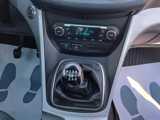 Серый Форд Си-Макс, объемом двигателя 1.6 л и пробегом 267 тыс. км за 7999 $, фото 14 на Automoto.ua