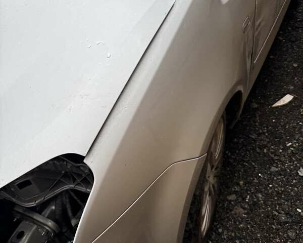 Серый Форд Си-Макс, объемом двигателя 1.6 л и пробегом 330 тыс. км за 3200 $, фото 3 на Automoto.ua