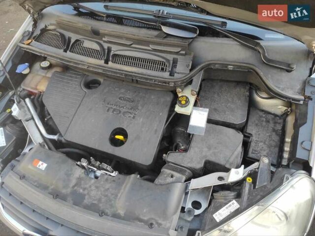 Серый Форд Си-Макс, объемом двигателя 1.8 л и пробегом 221 тыс. км за 5750 $, фото 10 на Automoto.ua