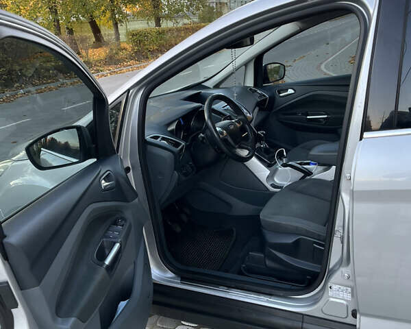 Серый Форд Си-Макс, объемом двигателя 1.56 л и пробегом 220 тыс. км за 7800 $, фото 17 на Automoto.ua