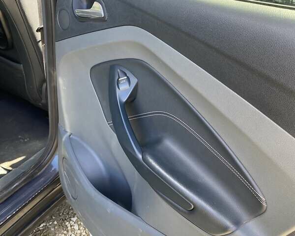 Форд Сі-Макс 2010 у Косове на Automoto.ua Сірий Форд Сі-Макс, об'ємом двигуна 1.6 л та пробігом 253 тис. км за 7800 $, фото 10 на Automoto.ua