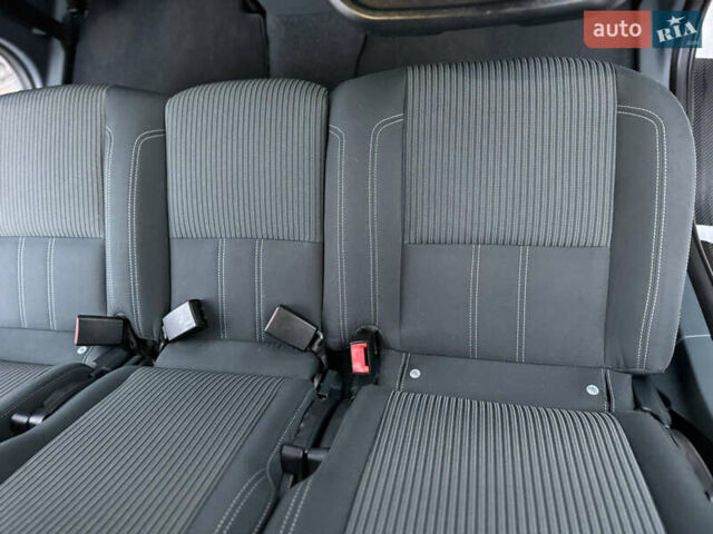 Серый Форд Си-Макс, объемом двигателя 1.6 л и пробегом 234 тыс. км за 9300 $, фото 47 на Automoto.ua