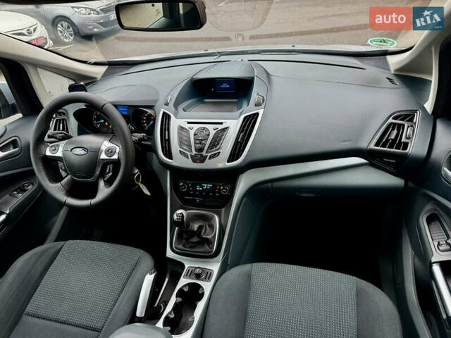 Серый Форд Си-Макс, объемом двигателя 1.6 л и пробегом 218 тыс. км за 6999 $, фото 21 на Automoto.ua