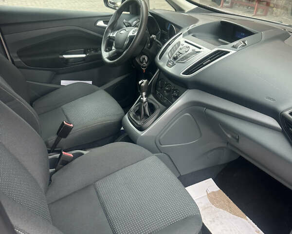 Сірий Форд Сі-Макс, об'ємом двигуна 1.56 л та пробігом 230 тис. км за 7333 $, фото 6 на Automoto.ua