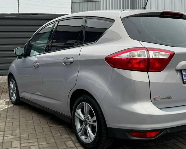 Серый Форд Си-Макс, объемом двигателя 1.6 л и пробегом 218 тыс. км за 7900 $, фото 5 на Automoto.ua