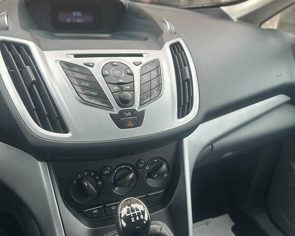 Сірий Форд Сі-Макс, об'ємом двигуна 1.56 л та пробігом 230 тис. км за 7333 $, фото 12 на Automoto.ua