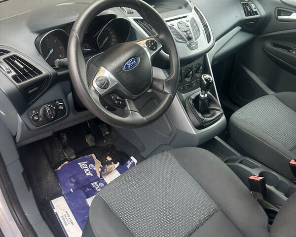 Сірий Форд Сі-Макс, об'ємом двигуна 1.56 л та пробігом 230 тис. км за 7333 $, фото 11 на Automoto.ua