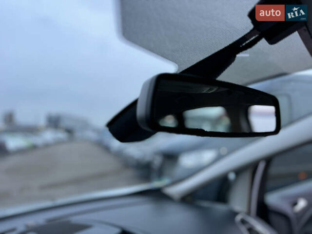 Серый Форд Си-Макс, объемом двигателя 1.6 л и пробегом 234 тыс. км за 9300 $, фото 87 на Automoto.ua