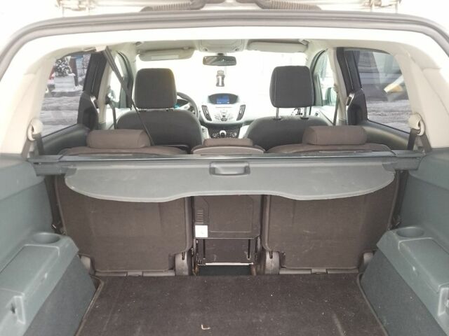 Серый Форд Си-Макс, объемом двигателя 2 л и пробегом 235 тыс. км за 8250 $, фото 4 на Automoto.ua