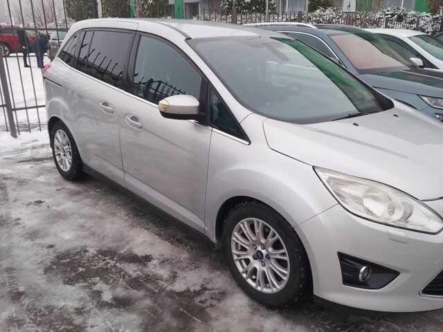 Серый Форд Си-Макс, объемом двигателя 2 л и пробегом 235 тыс. км за 8250 $, фото 6 на Automoto.ua