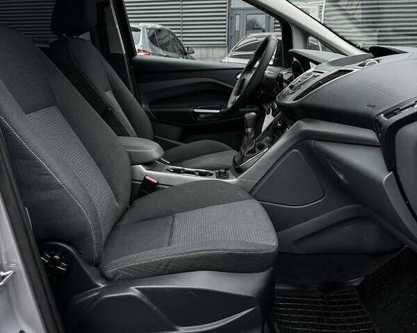 Серый Форд Си-Макс, объемом двигателя 1.6 л и пробегом 218 тыс. км за 7900 $, фото 29 на Automoto.ua