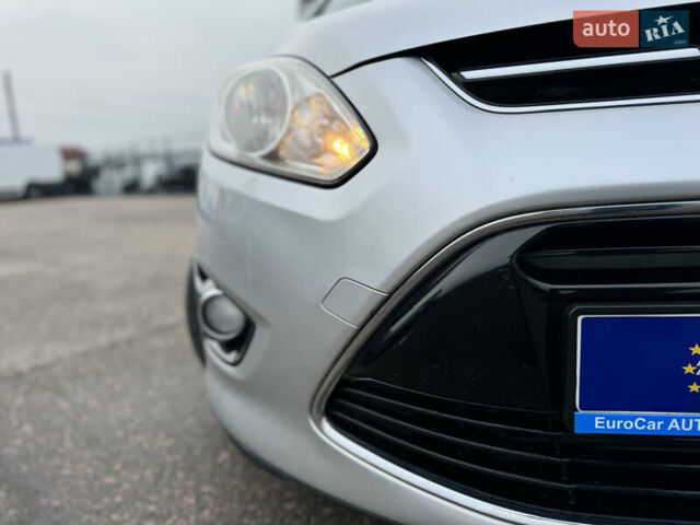 Серый Форд Си-Макс, объемом двигателя 1.6 л и пробегом 234 тыс. км за 9300 $, фото 21 на Automoto.ua