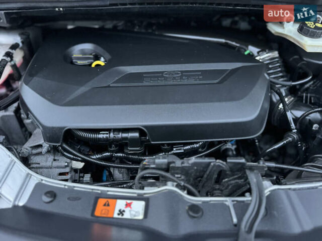 Серый Форд Си-Макс, объемом двигателя 1.6 л и пробегом 234 тыс. км за 9300 $, фото 95 на Automoto.ua