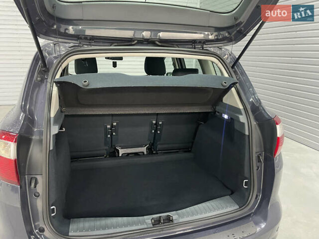 Сірий Форд Сі-Макс, об'ємом двигуна 1.6 л та пробігом 232 тис. км за 7950 $, фото 16 на Automoto.ua
