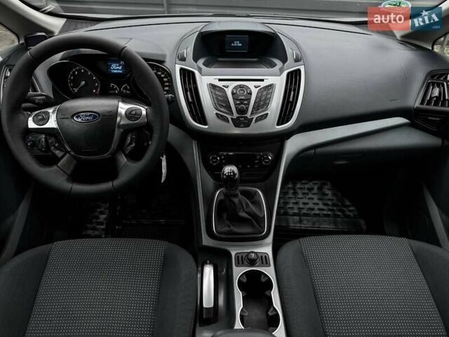 Серый Форд Си-Макс, объемом двигателя 1.6 л и пробегом 218 тыс. км за 7900 $, фото 27 на Automoto.ua