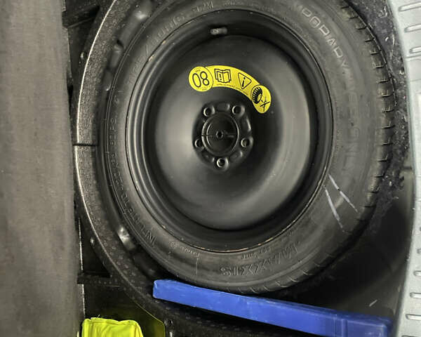 Сірий Форд Сі-Макс, об'ємом двигуна 1.6 л та пробігом 232 тис. км за 7950 $, фото 20 на Automoto.ua