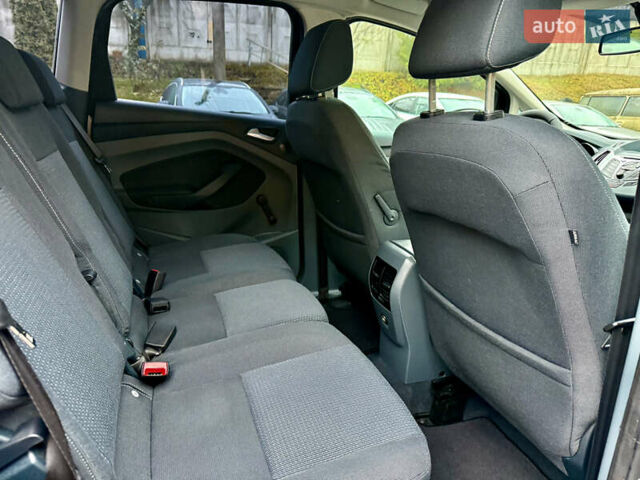 Серый Форд Си-Макс, объемом двигателя 1.6 л и пробегом 218 тыс. км за 6999 $, фото 19 на Automoto.ua