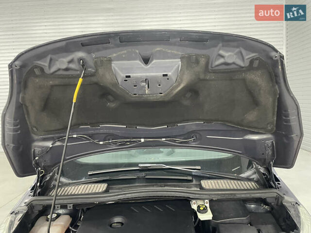 Сірий Форд Сі-Макс, об'ємом двигуна 1.6 л та пробігом 232 тис. км за 7950 $, фото 43 на Automoto.ua