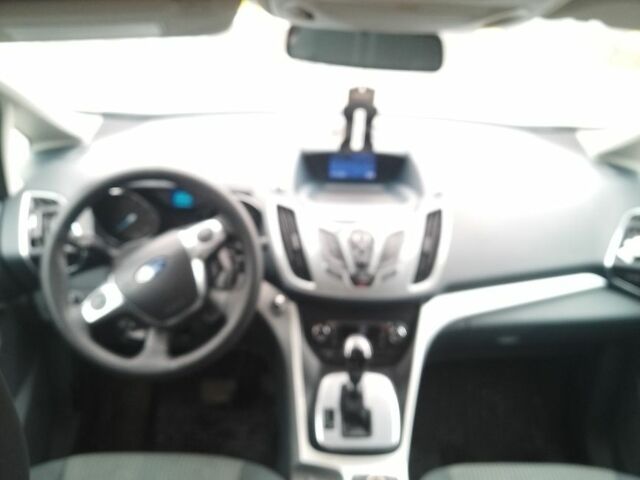 Серый Форд Си-Макс, объемом двигателя 2 л и пробегом 235 тыс. км за 8250 $, фото 5 на Automoto.ua