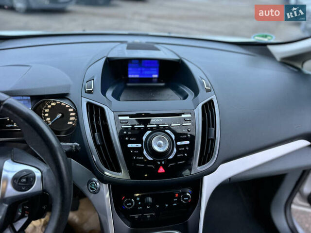 Серый Форд Си-Макс, объемом двигателя 1.6 л и пробегом 234 тыс. км за 9300 $, фото 90 на Automoto.ua