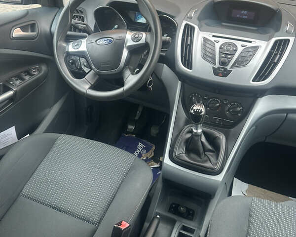 Сірий Форд Сі-Макс, об'ємом двигуна 1.56 л та пробігом 230 тис. км за 7333 $, фото 9 на Automoto.ua