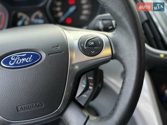 Серый Форд Си-Макс, объемом двигателя 1.6 л и пробегом 239 тыс. км за 8650 $, фото 39 на Automoto.ua