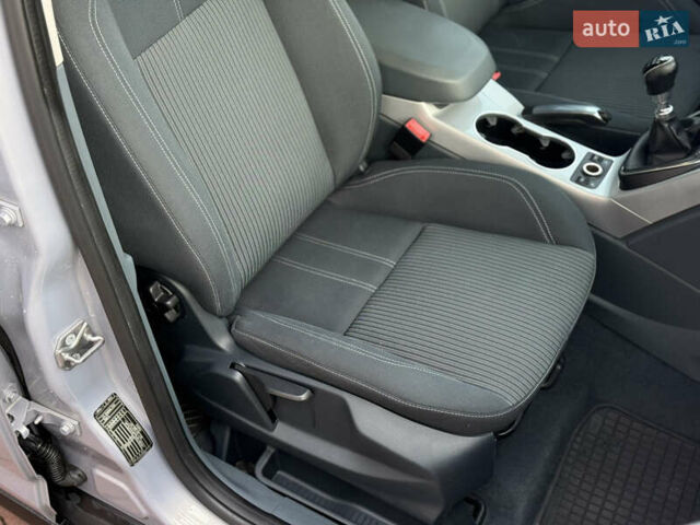 Серый Форд Си-Макс, объемом двигателя 1.6 л и пробегом 239 тыс. км за 8650 $, фото 59 на Automoto.ua