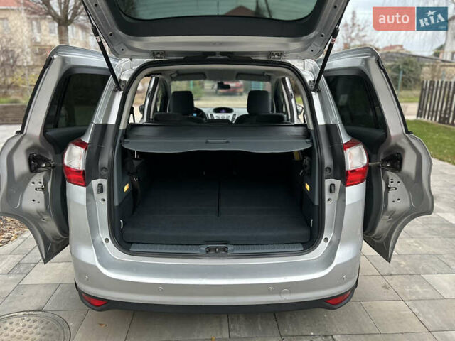 Сірий Форд Сі-Макс, об'ємом двигуна 1.6 л та пробігом 107 тис. км за 7350 $, фото 36 на Automoto.ua
