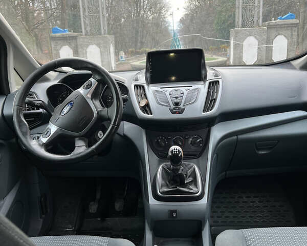 Серый Форд Си-Макс, объемом двигателя 1.6 л и пробегом 138 тыс. км за 9300 $, фото 9 на Automoto.ua