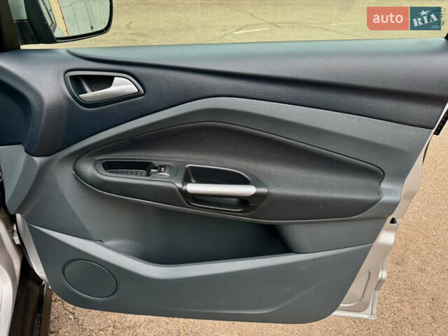 Сірий Форд Сі-Макс, об'ємом двигуна 1.6 л та пробігом 254 тис. км за 6999 $, фото 26 на Automoto.ua