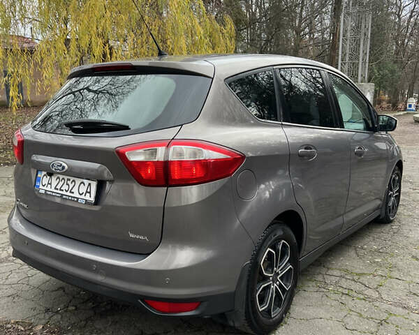 Серый Форд Си-Макс, объемом двигателя 1.6 л и пробегом 138 тыс. км за 9300 $, фото 6 на Automoto.ua