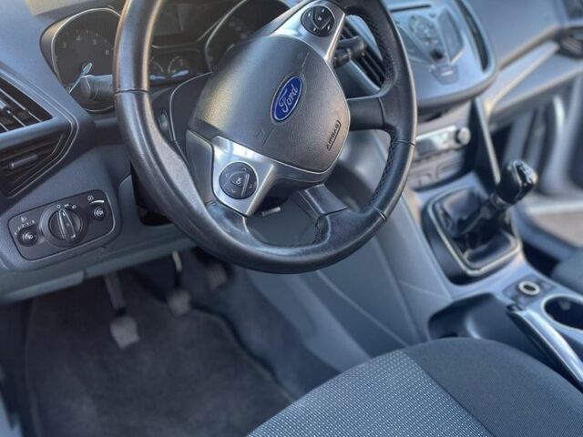 Сірий Форд Сі-Макс, об'ємом двигуна 1.6 л та пробігом 145 тис. км за 7500 $, фото 3 на Automoto.ua