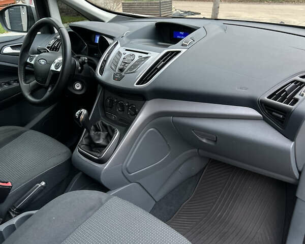 Сірий Форд Сі-Макс, об'ємом двигуна 1.6 л та пробігом 107 тис. км за 7350 $, фото 24 на Automoto.ua