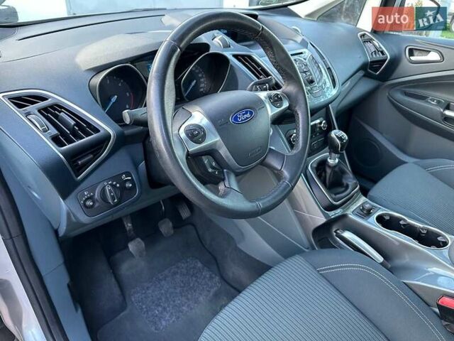 Серый Форд Си-Макс, объемом двигателя 1.6 л и пробегом 207 тыс. км за 7600 $, фото 20 на Automoto.ua