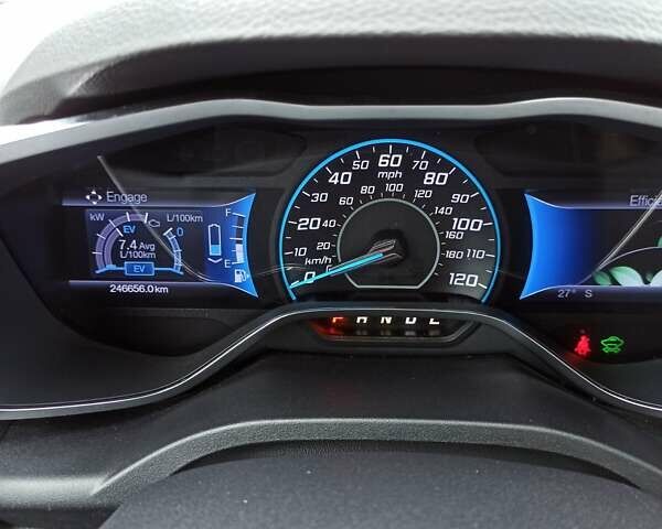 Серый Форд Си-Макс, объемом двигателя 2 л и пробегом 246 тыс. км за 8500 $, фото 8 на Automoto.ua