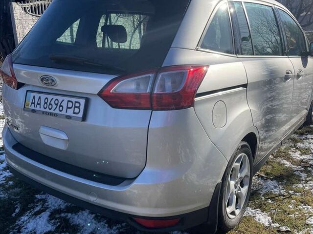 Сірий Форд Сі-Макс, об'ємом двигуна 1.6 л та пробігом 145 тис. км за 7500 $, фото 2 на Automoto.ua