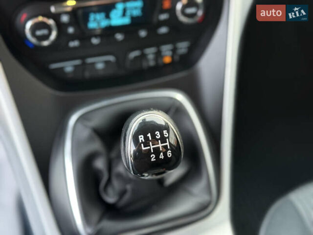 Серый Форд Си-Макс, объемом двигателя 1.6 л и пробегом 239 тыс. км за 8650 $, фото 43 на Automoto.ua