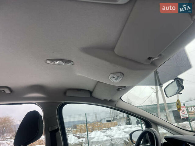 Серый Форд Си-Макс, объемом двигателя 1.6 л и пробегом 303 тыс. км за 6900 $, фото 18 на Automoto.ua