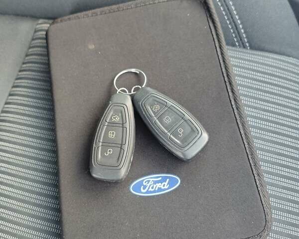 Серый Форд Си-Макс, объемом двигателя 1.6 л и пробегом 207 тыс. км за 7600 $, фото 36 на Automoto.ua