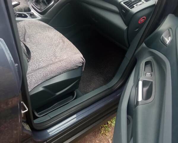 Серый Форд Си-Макс, объемом двигателя 1.6 л и пробегом 297 тыс. км за 8350 $, фото 14 на Automoto.ua