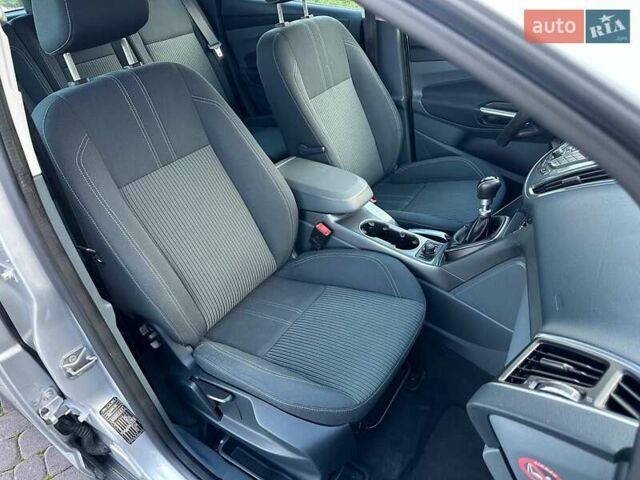 Серый Форд Си-Макс, объемом двигателя 1.6 л и пробегом 207 тыс. км за 7600 $, фото 31 на Automoto.ua