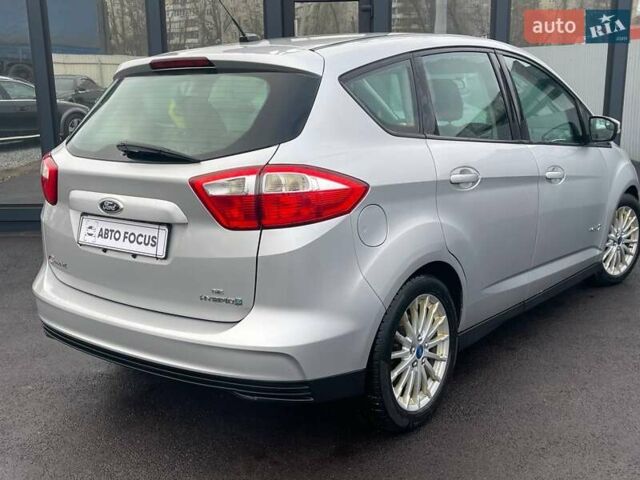 Серый Форд Си-Макс, объемом двигателя 2 л и пробегом 200 тыс. км за 12490 $, фото 5 на Automoto.ua