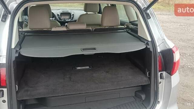 Сірий Форд Сі-Макс, об'ємом двигуна 2 л та пробігом 138 тис. км за 10300 $, фото 5 на Automoto.ua